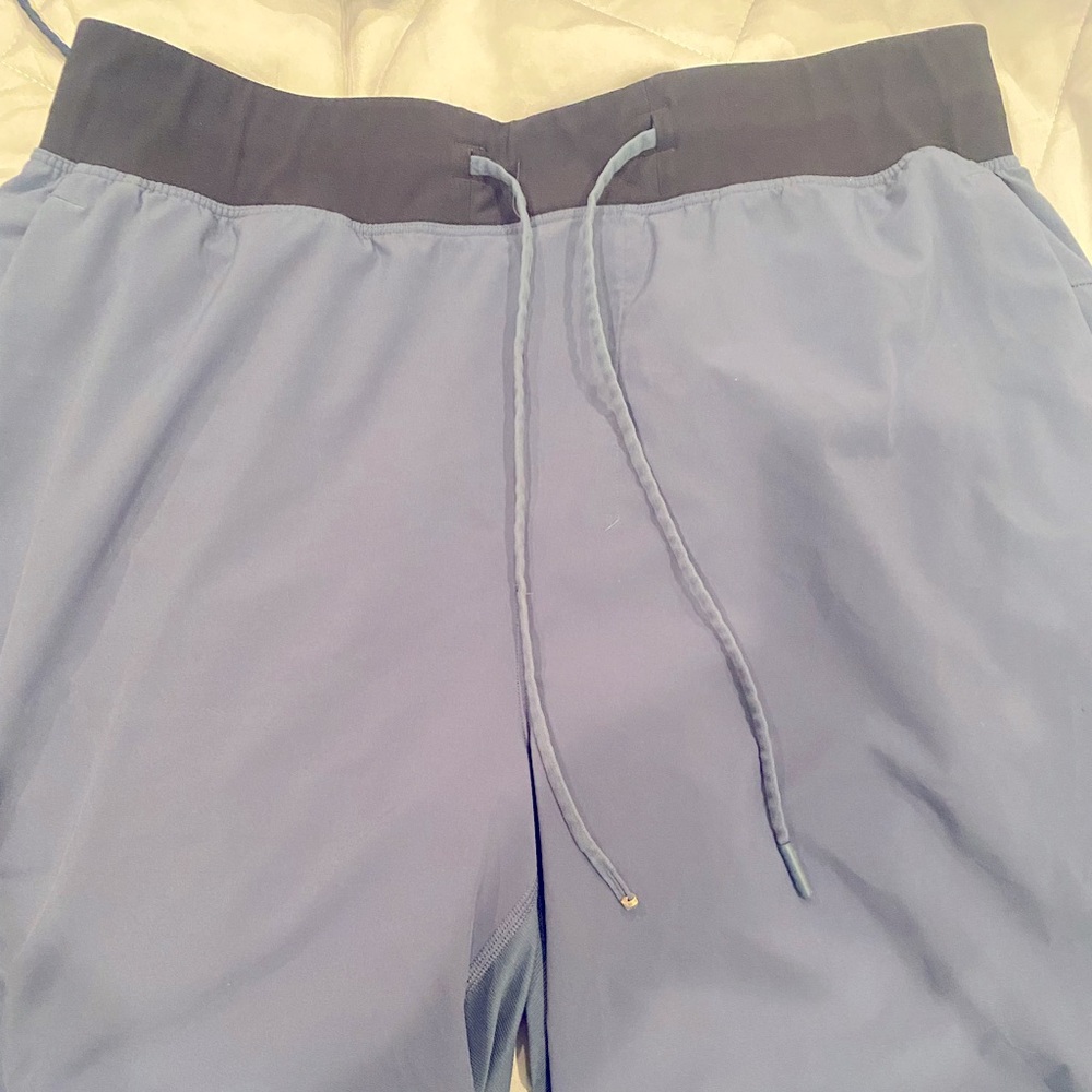 Selling mens large lululemon workout shorts